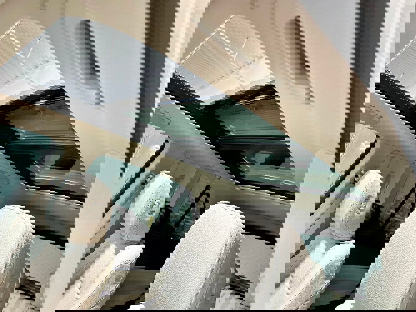 New 2026 Mercedes-Benz GLE 450e Exclusive 4MATIC AMG Line Plug image 13