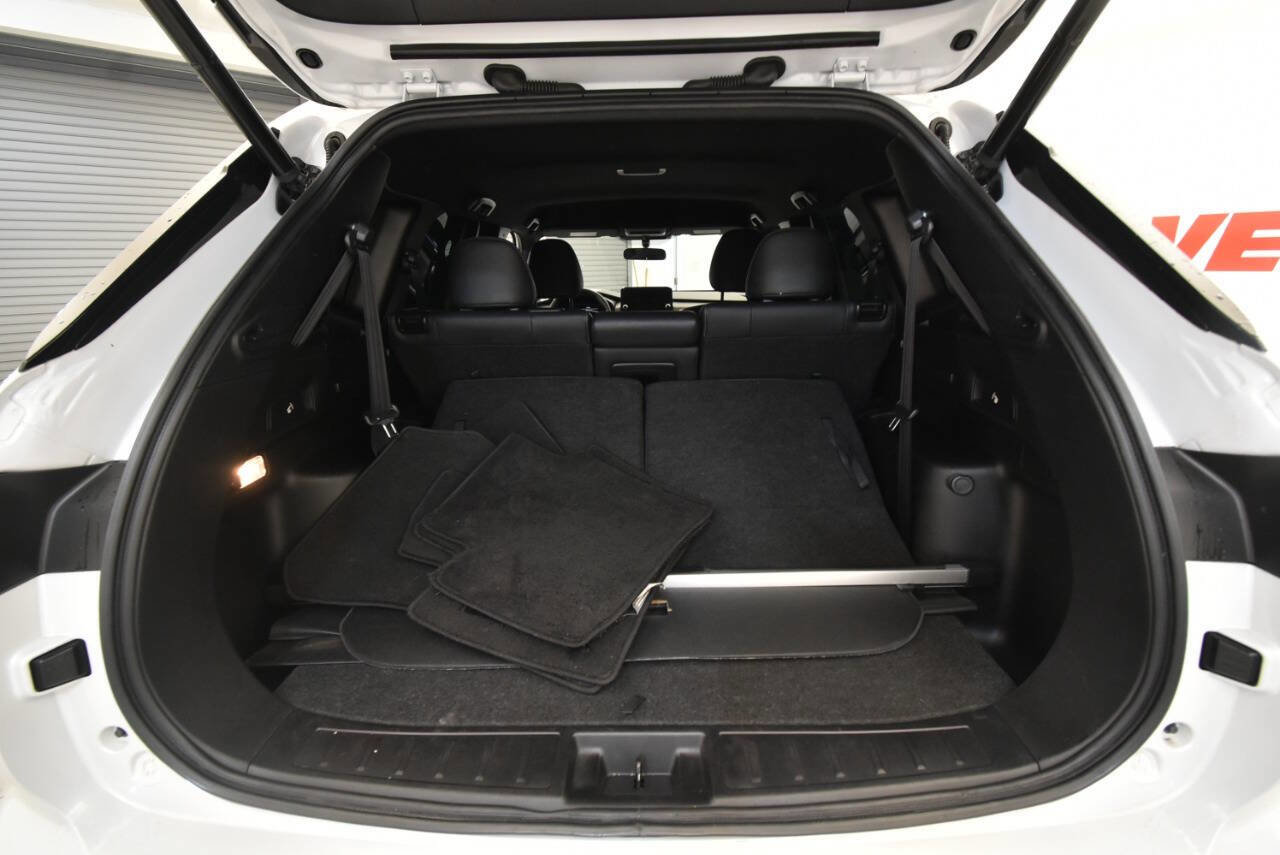 Used 2023 Mitsubishi Outlander SE Black Edition image 31