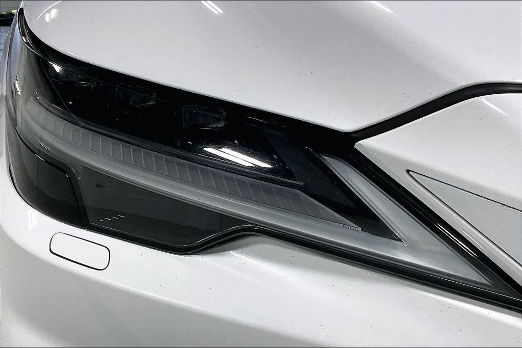Used 2023 Lexus RX 500h F Sport w/ Accessory Package (2T) AWD/4WD image 37