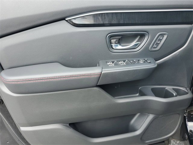 Certified 2025 Honda Pilot Black Edition image 9