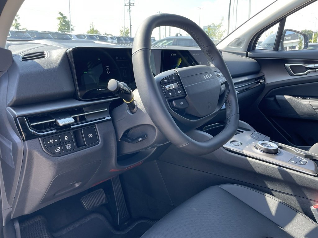 New 2026 Kia Sportage EX image 9