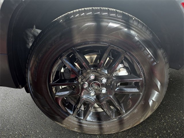 Used 2024 Land Rover Defender 110 S image 33