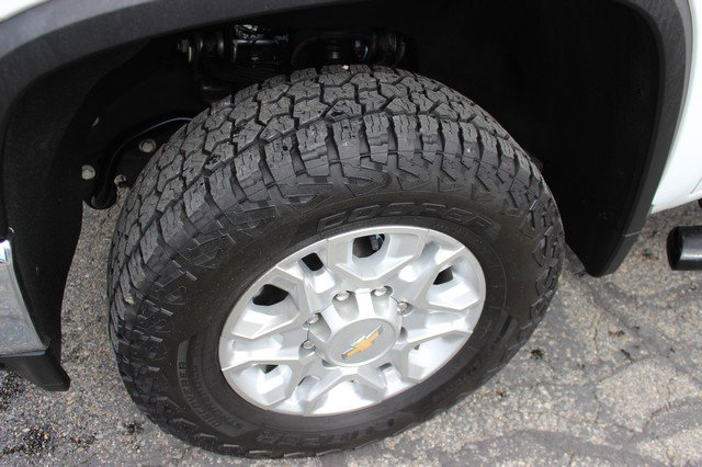 Used 2021 Chevrolet Silverado 2500 LT w/ Fleet Comfort Package image 4