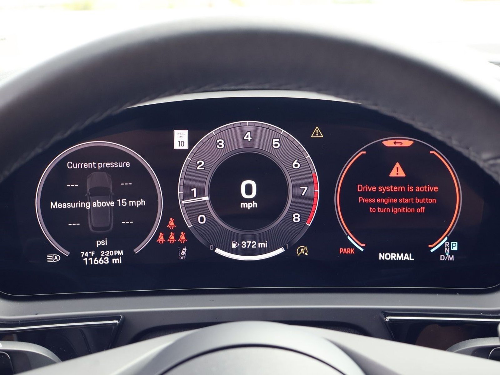 Certified 2025 Porsche Cayenne AWD/4WD image 26
