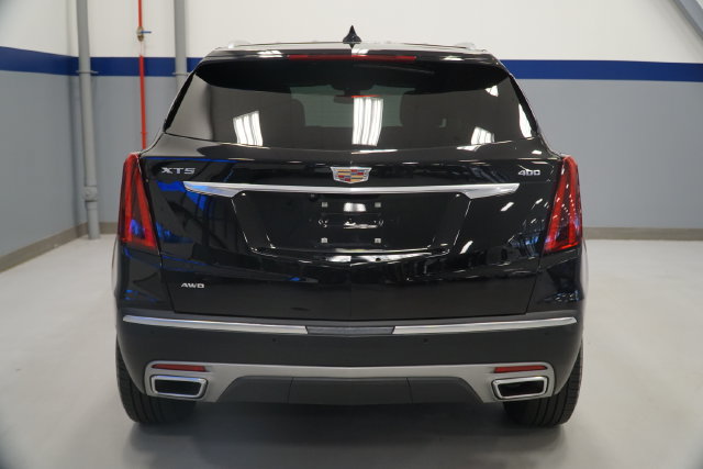 Used 2024 Cadillac XT5 Premium Luxury w/ LPO, Floor Liner Package AWD/4WD image 5
