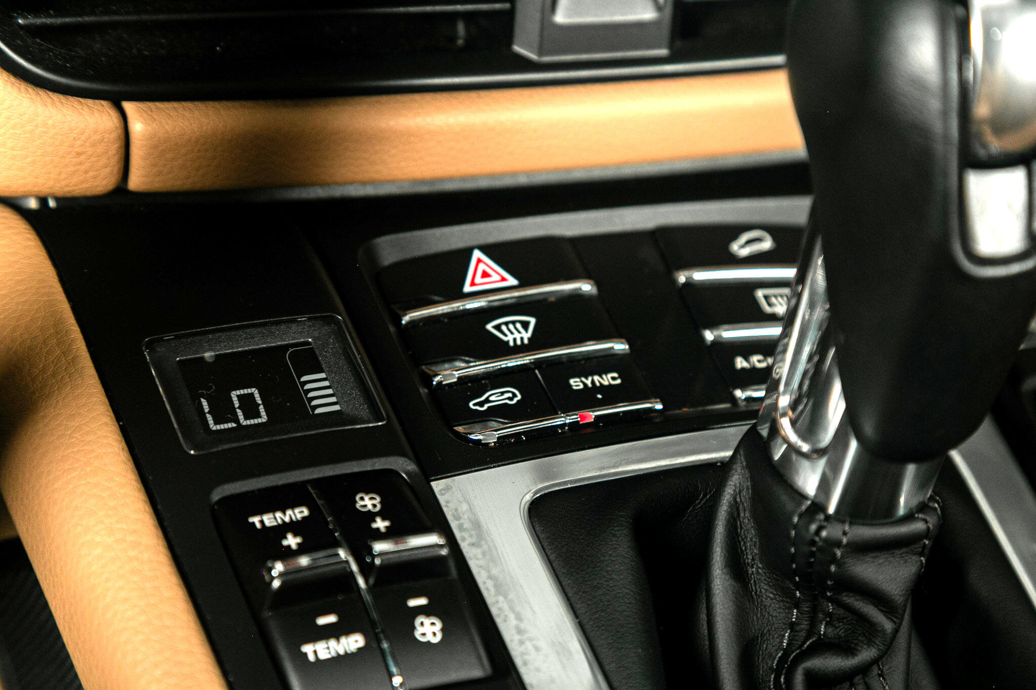 Used 2019 Porsche Macan w/ Premium Package Plus image 46