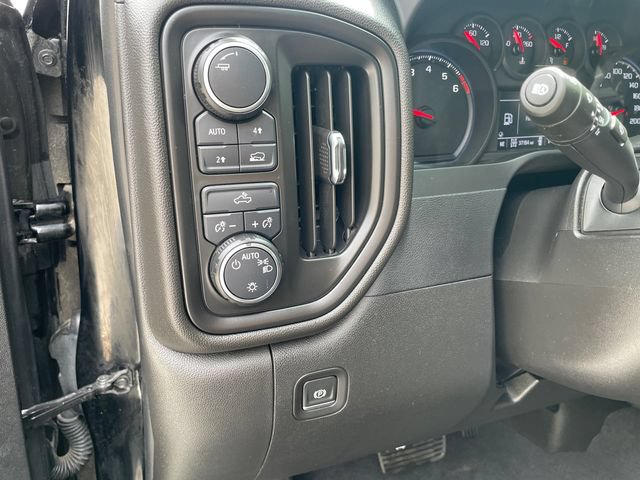 Used 2022 Chevrolet Silverado 1500 Custom AWD/4WD image 25