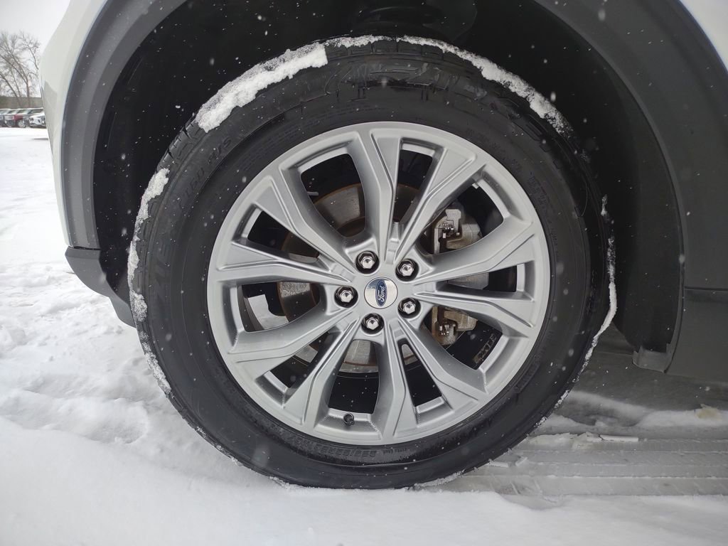 Used 2020 Ford Explorer Limited w/ Class III Trailer Tow Package image 47