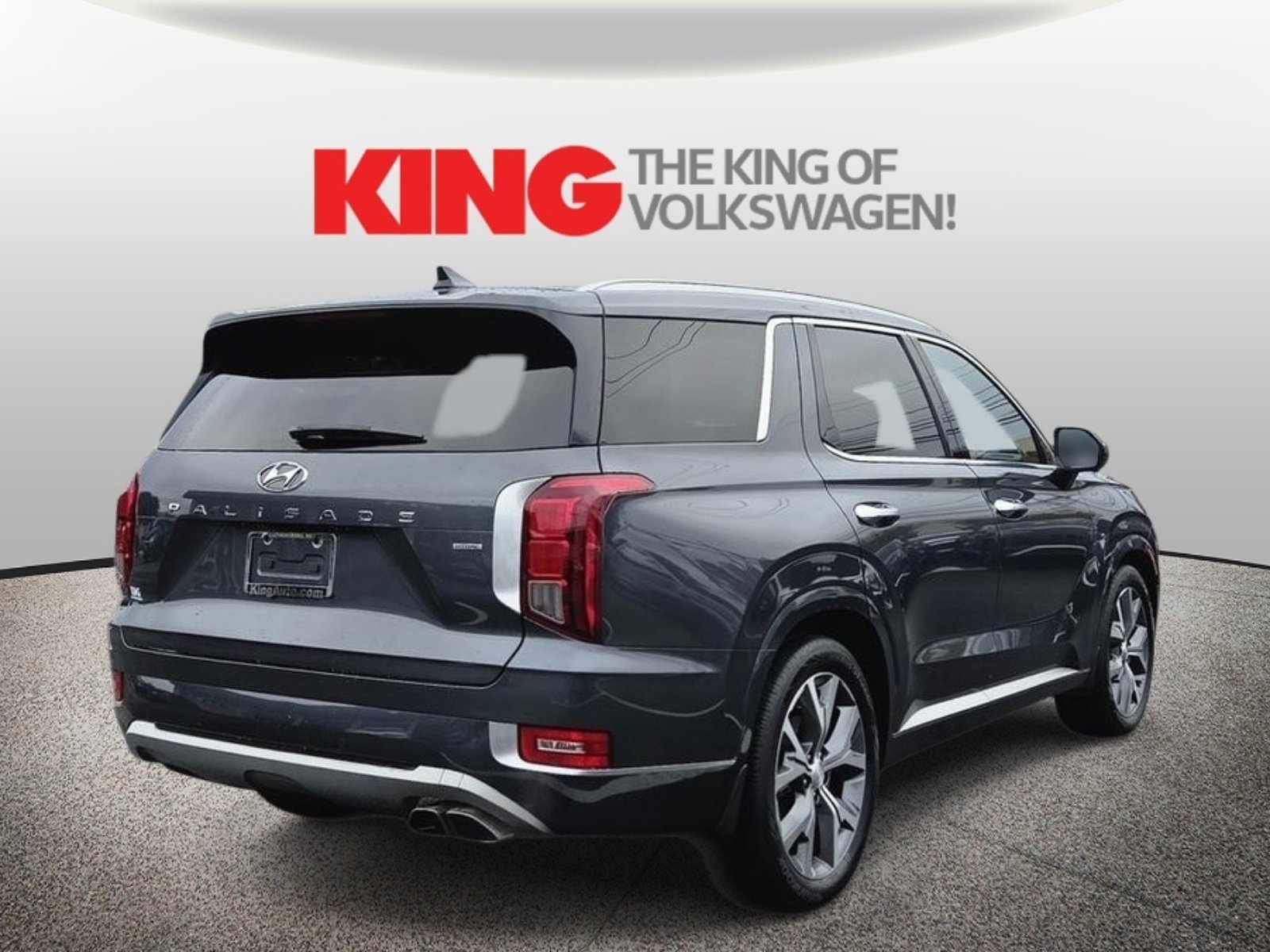 Used 2022 Hyundai Palisade Limited w/ Winter Package AWD/4WD image 3