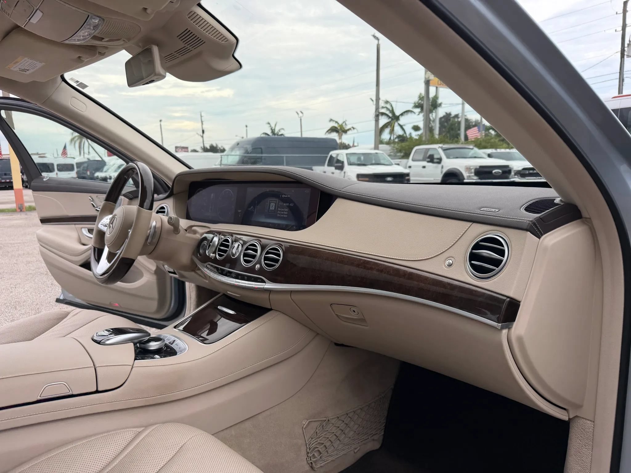 Used 2019 Mercedes-Benz S 450 Sedan image 19