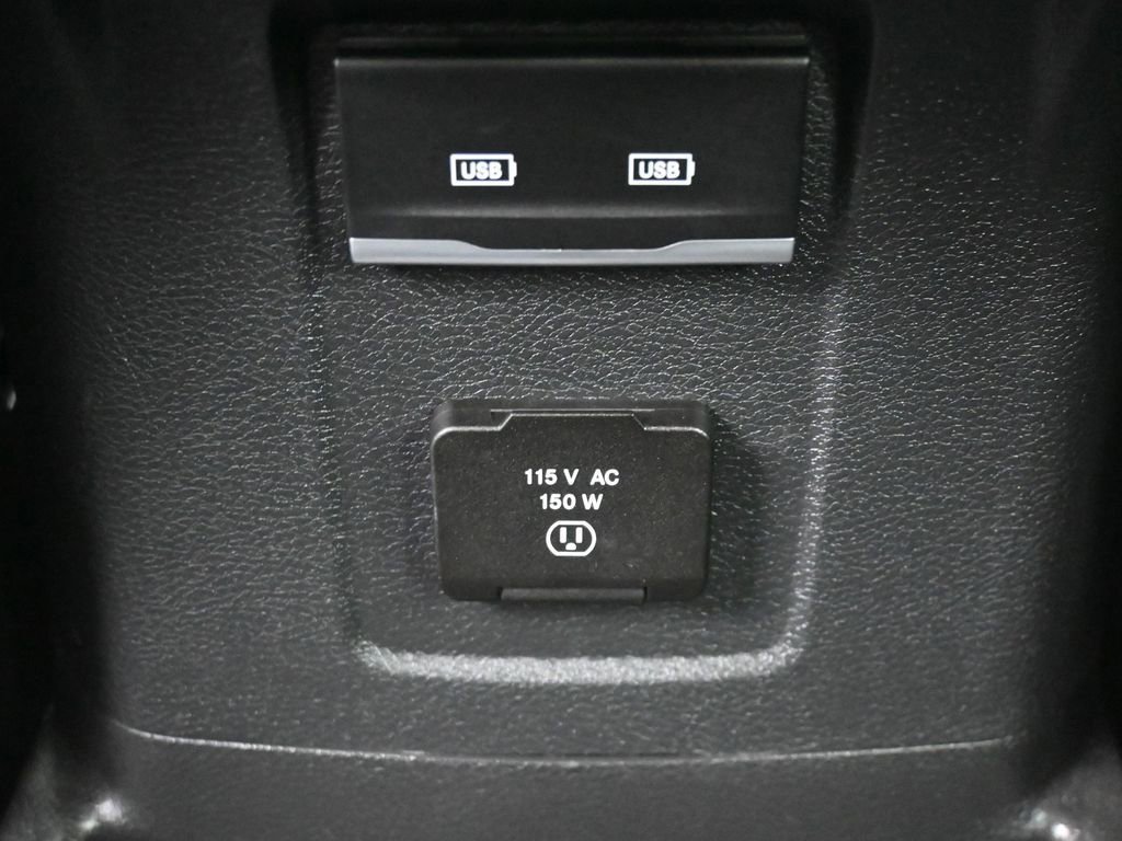 Used 2021 Jeep Wrangler Unlimited Sahara image 33