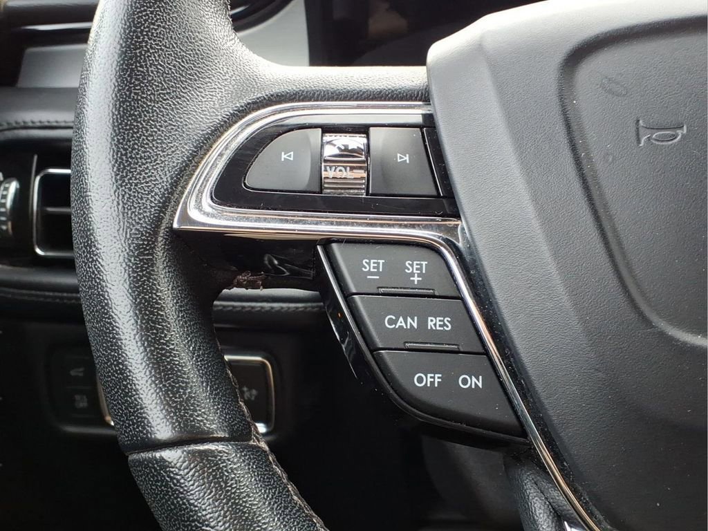 Used 2022 Lincoln Nautilus AWD image 15