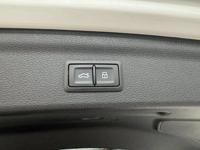 Certified 2023 Audi Q3 2.0T Premium w/ Convenience Package AWD/4WD image 36