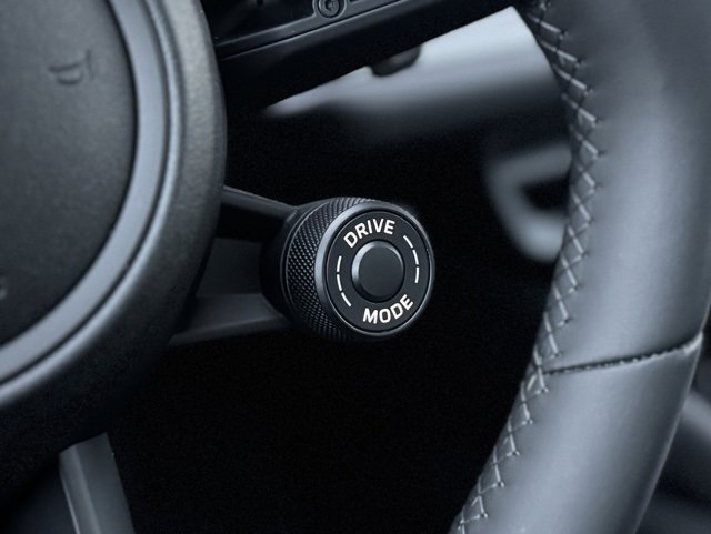 Used 2024 Porsche Cayenne Coupe image 24