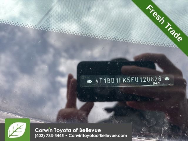 Used 2014 Toyota Camry XLE w/ Leather Package image 11