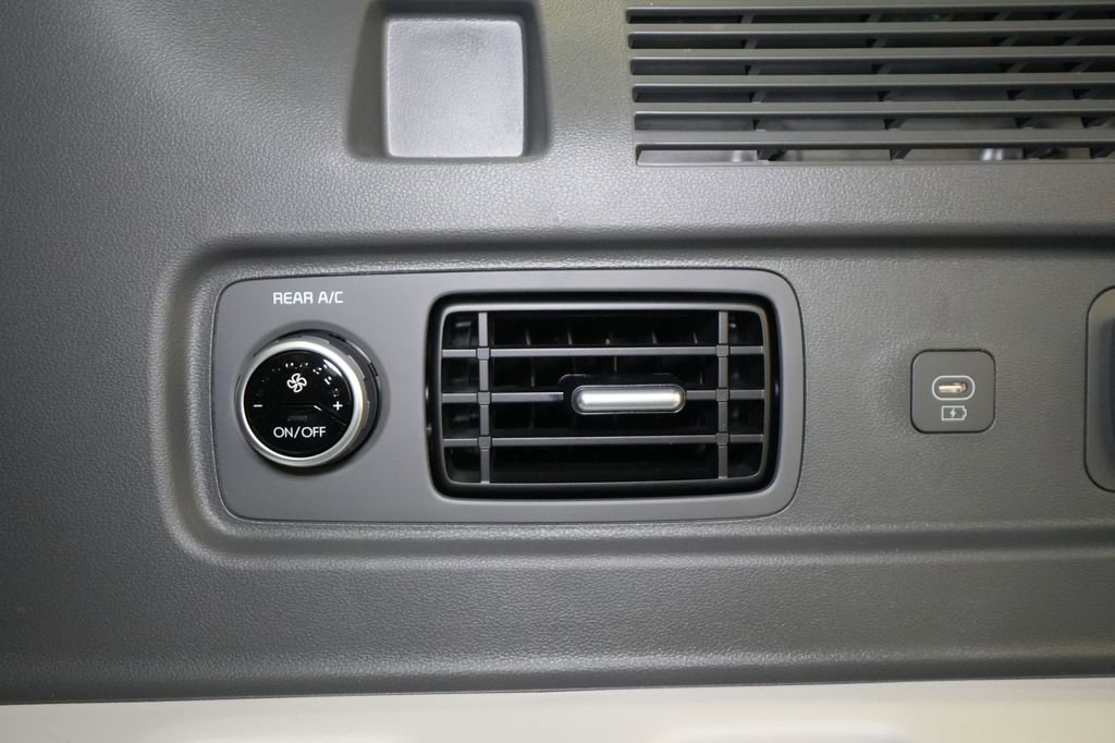 New 2026 Hyundai Santa Fe Limited image 33