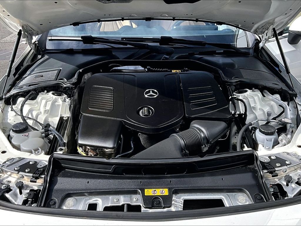 Used 2025 Mercedes-Benz CLE 300 4MATIC Coupe image 30