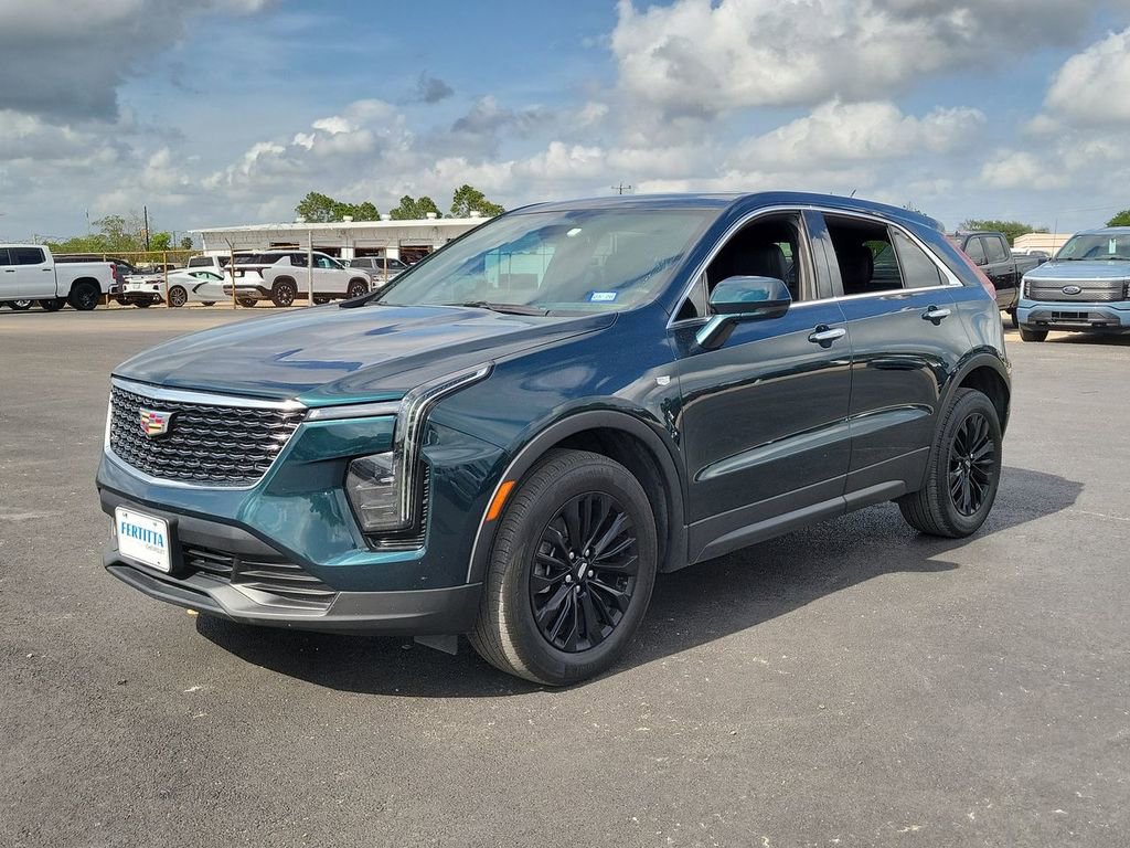 Certified 2024 Cadillac XT4 Luxury w/ Cold Weather Package image 13