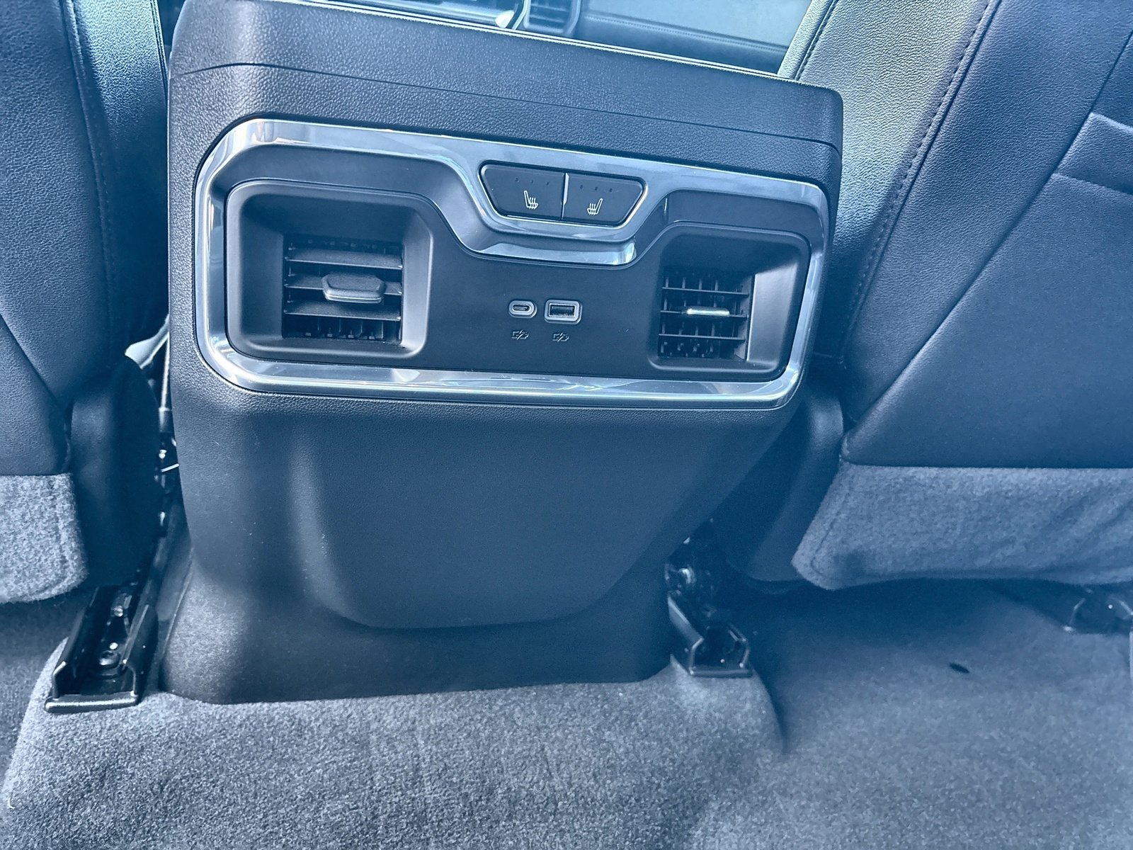 Used 2023 Chevrolet Silverado 1500 LTZ w/ Technology Package image 32