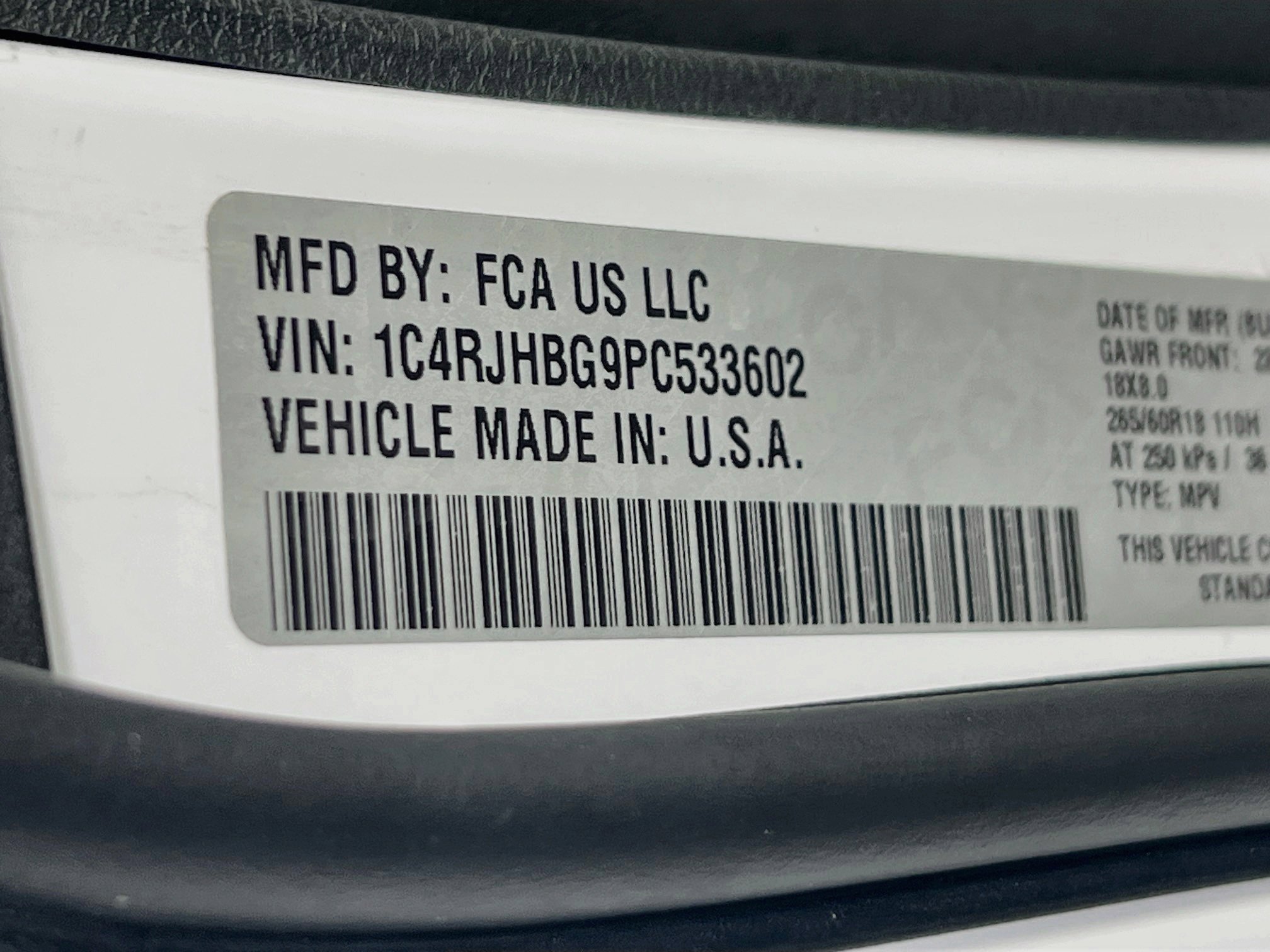 Used 2023 Jeep Grand Cherokee Limited image 31