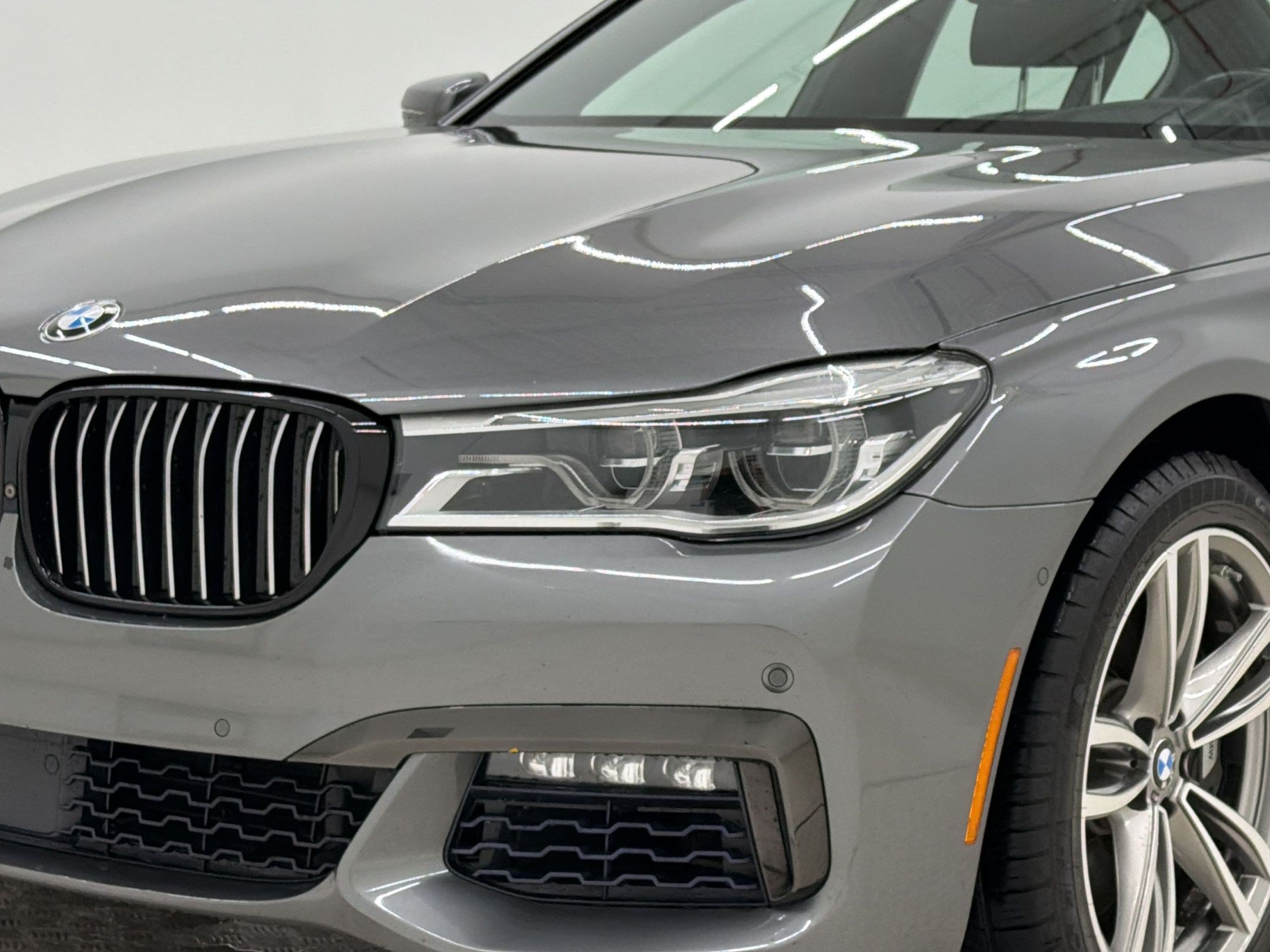 Used 2016 BMW 750i xDrive AWD/4WD image 11