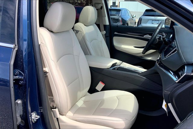 Used 2023 Buick Enclave Essence w/ Experience Buick Package AWD/4WD image 6