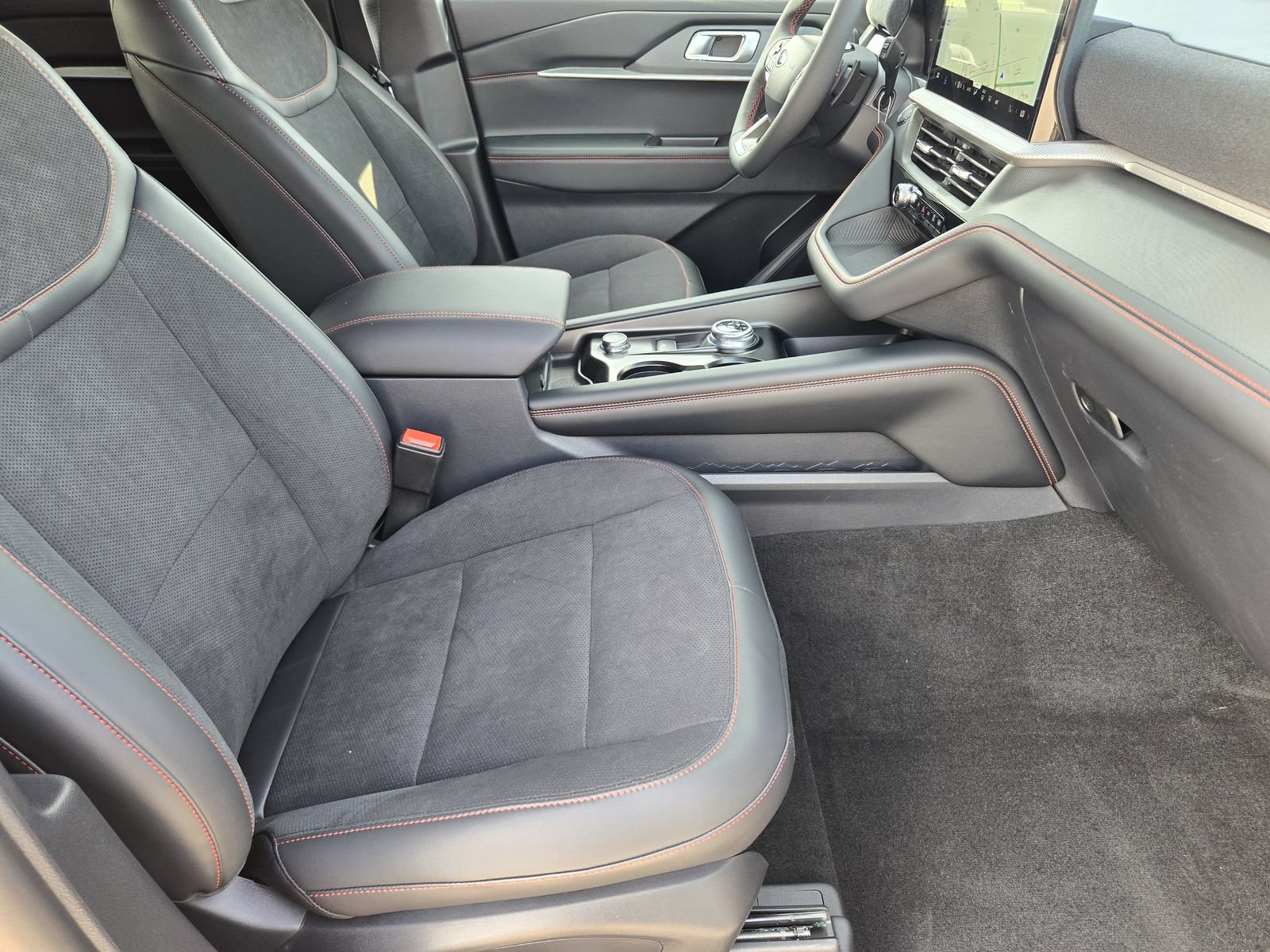 New 2026 Ford Explorer ST AWD/4WD image 15