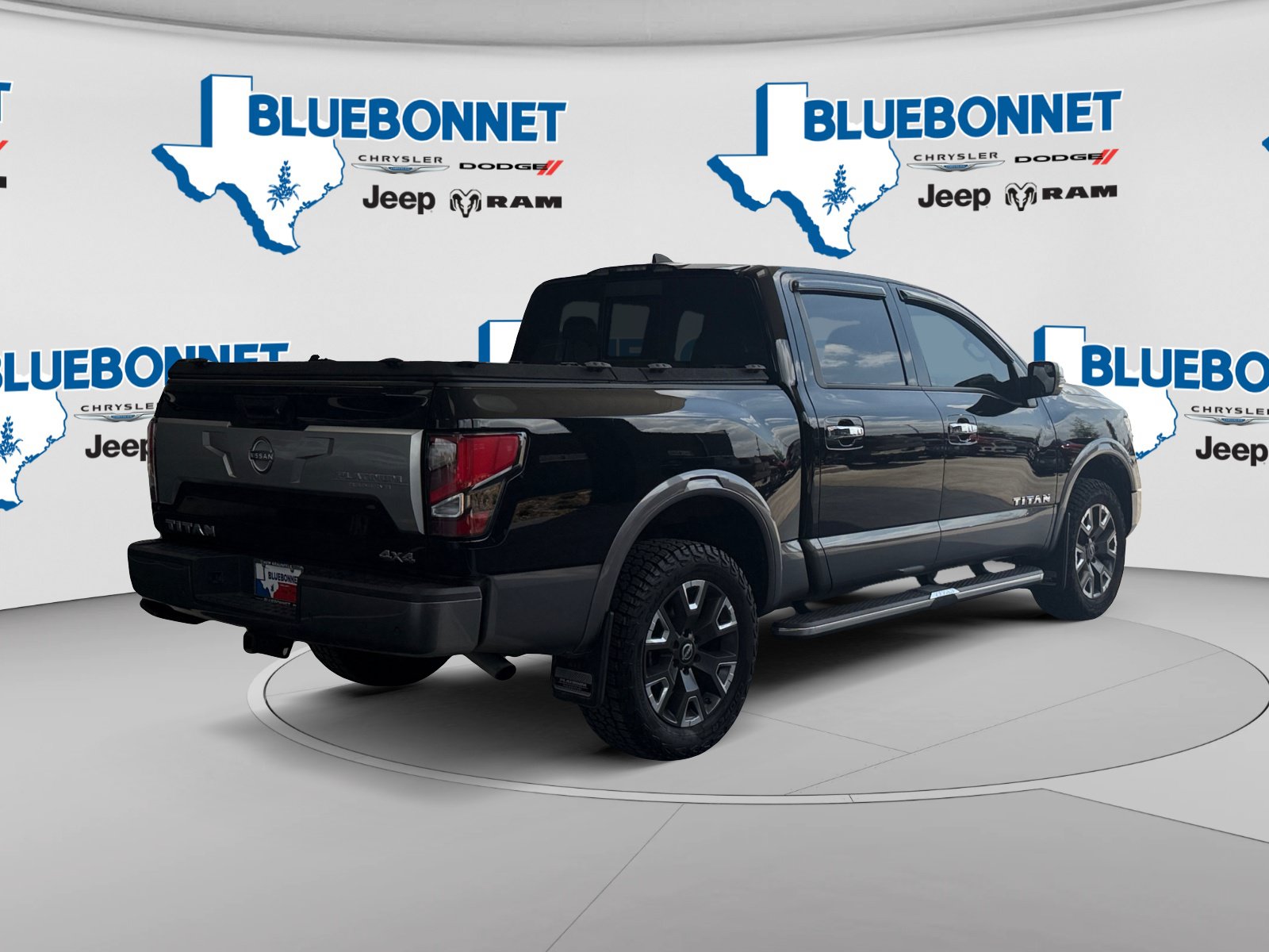 Used 2024 Nissan Titan Platinum Reserve w/ Moonroof Package AWD/4WD image 5
