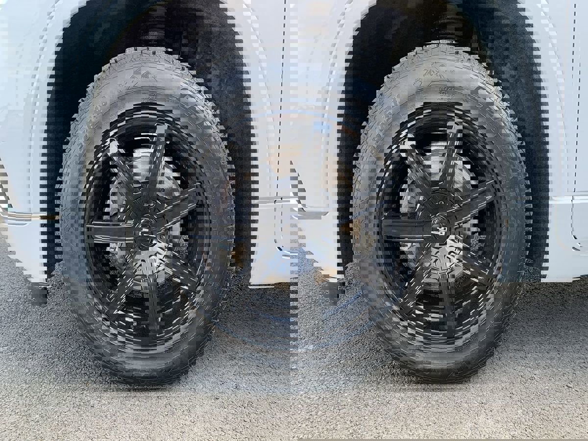 Used 2020 Chevrolet Traverse Premier AWD/4WD image 11