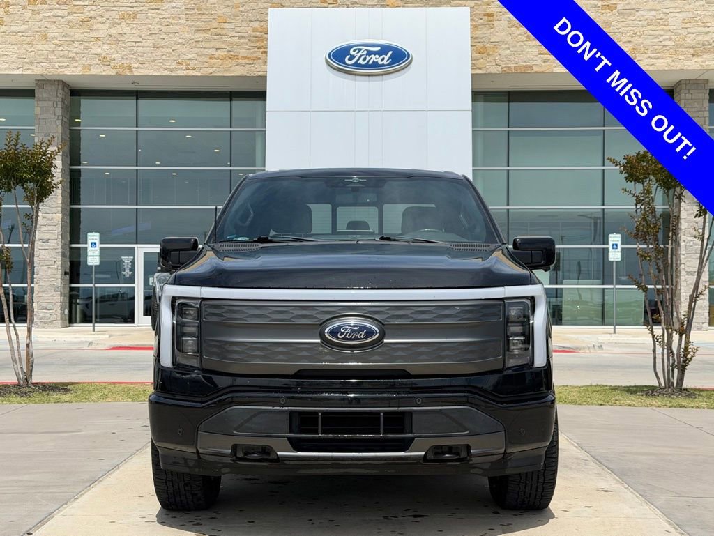 Used 2023 Ford F150 Lightning Lariat w/ Max Trailer Tow Package image 2