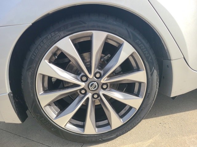 Used 2022 Nissan Maxima Platinum w/ Sport Mat Group image 10