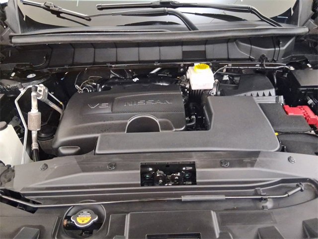 Used 2024 Nissan Pathfinder Platinum w/ Black Appearance Package image 11