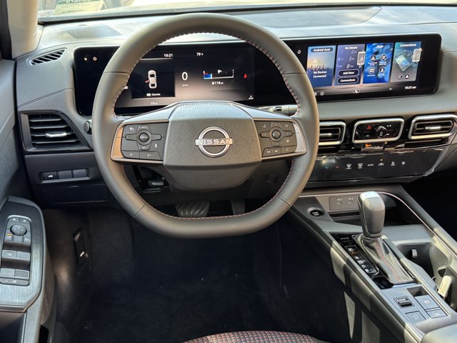 New 2026 Nissan Sentra SR w/ Floor Mat Package FWD image 12