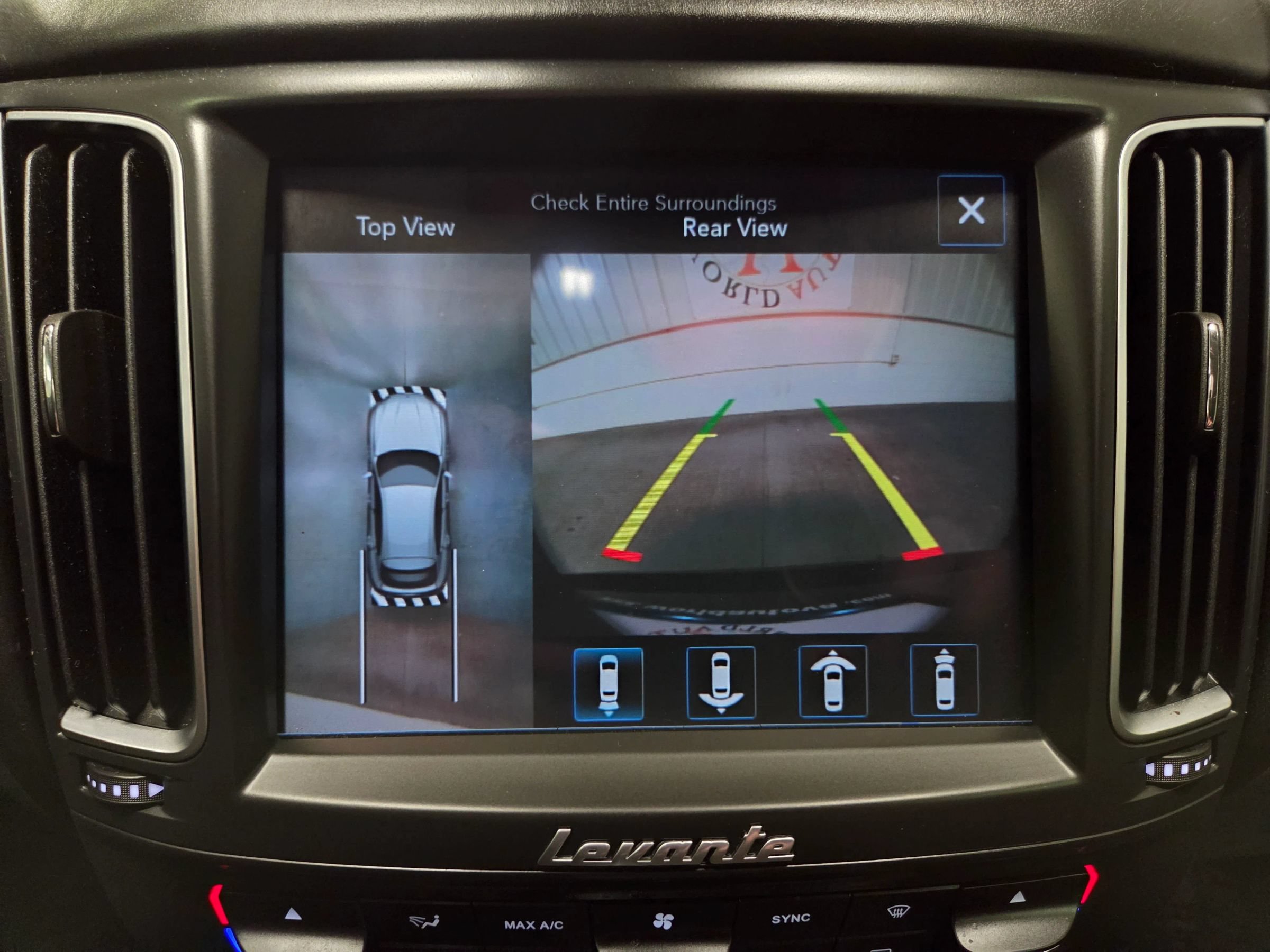 Used 2017 Maserati Levante AWD/4WD image 28