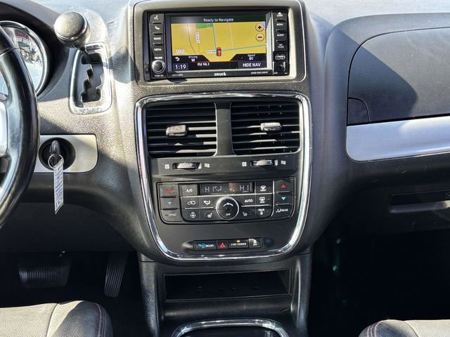 Used 2018 Dodge Grand Caravan GT image 26
