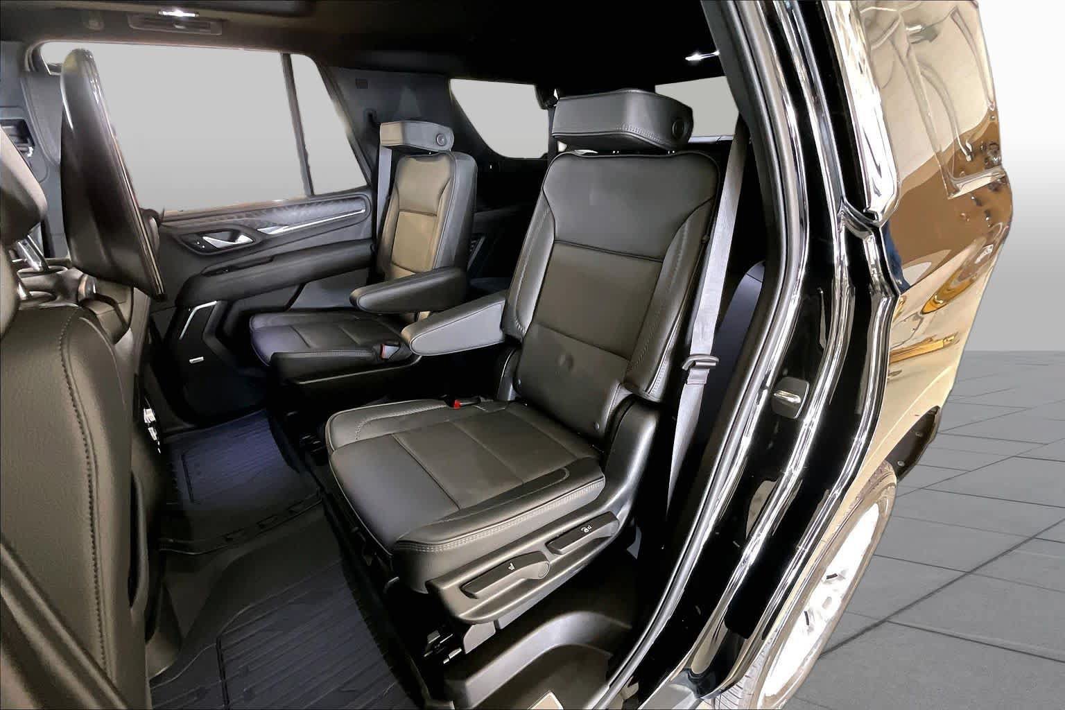 Used 2024 GMC Yukon Denali w/ Denali Reserve Package AWD/4WD image 19