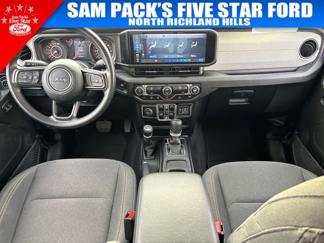 Used 2025 Jeep Gladiator Sport AWD/4WD image 12