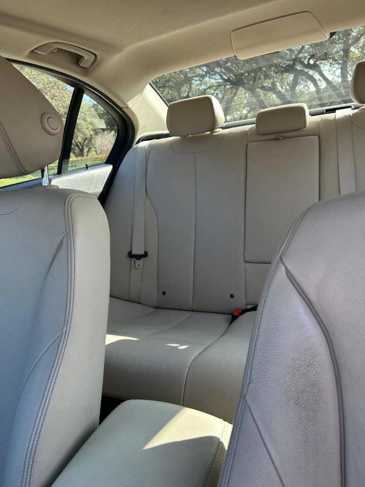 Used 2015 BMW 320i Sedan image 30