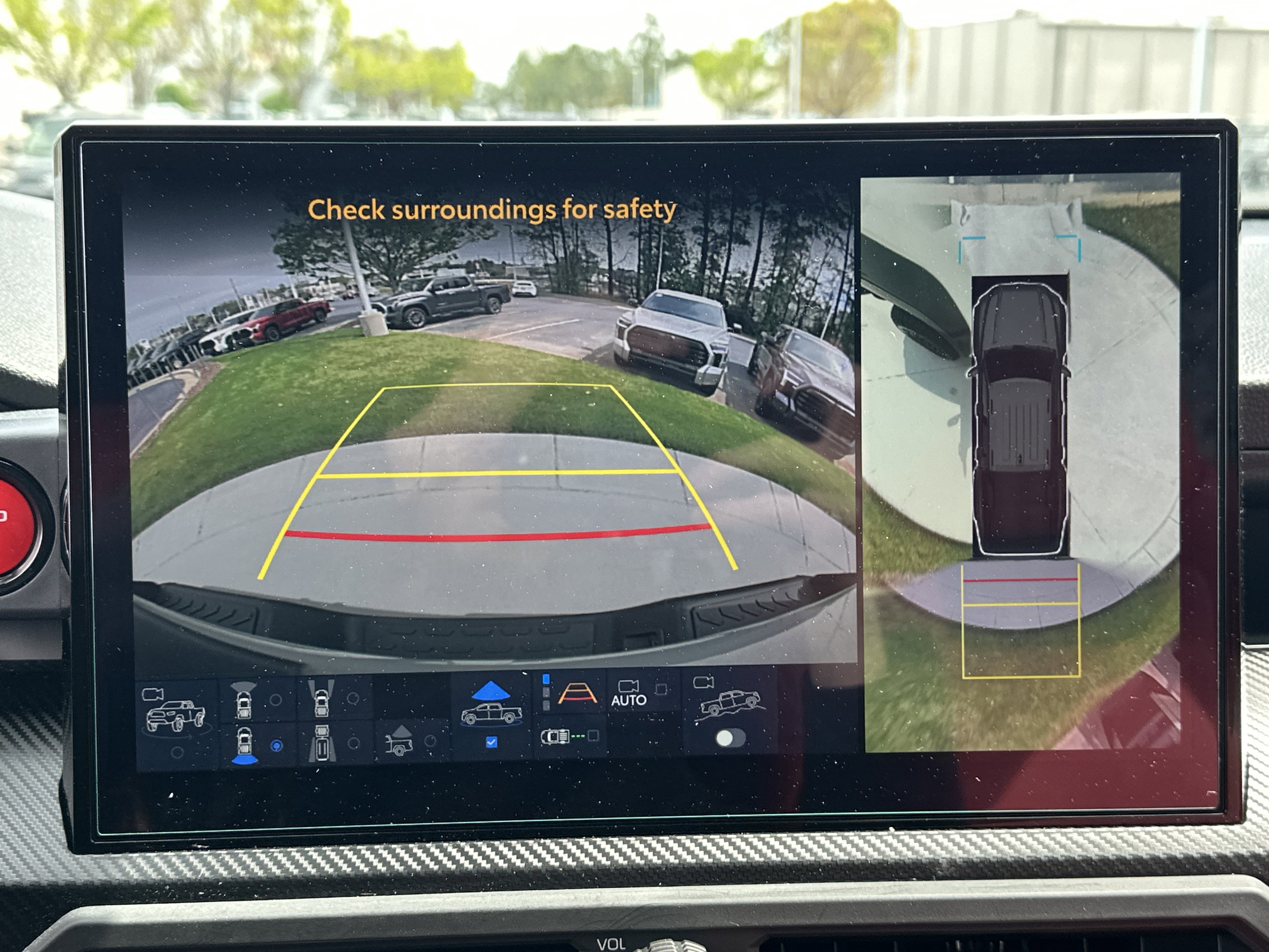 Certified 2025 Toyota Tacoma TRD Pro image 25