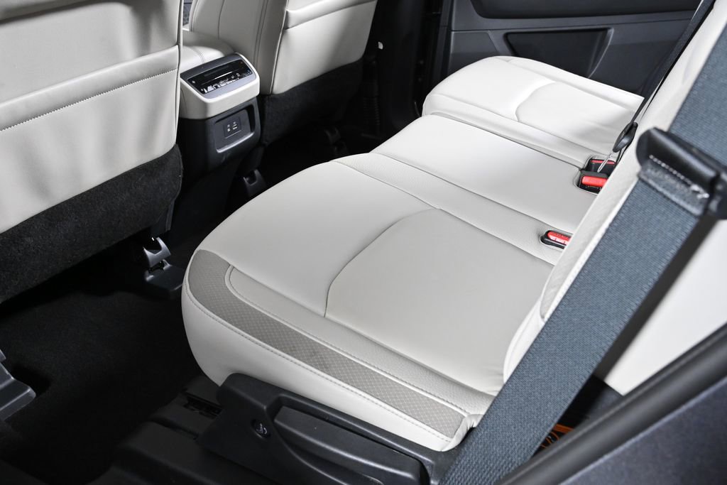 Certified 2024 Nissan Pathfinder SL image 26