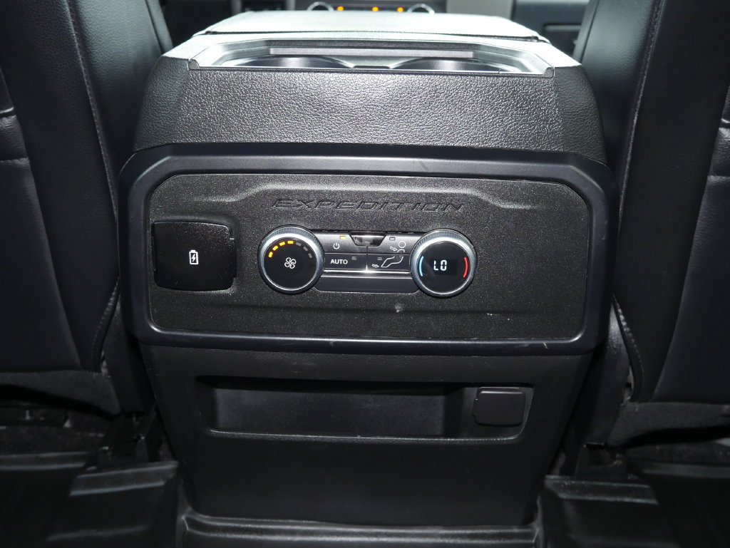 Used 2021 Ford Expedition XLT AWD/4WD image 28