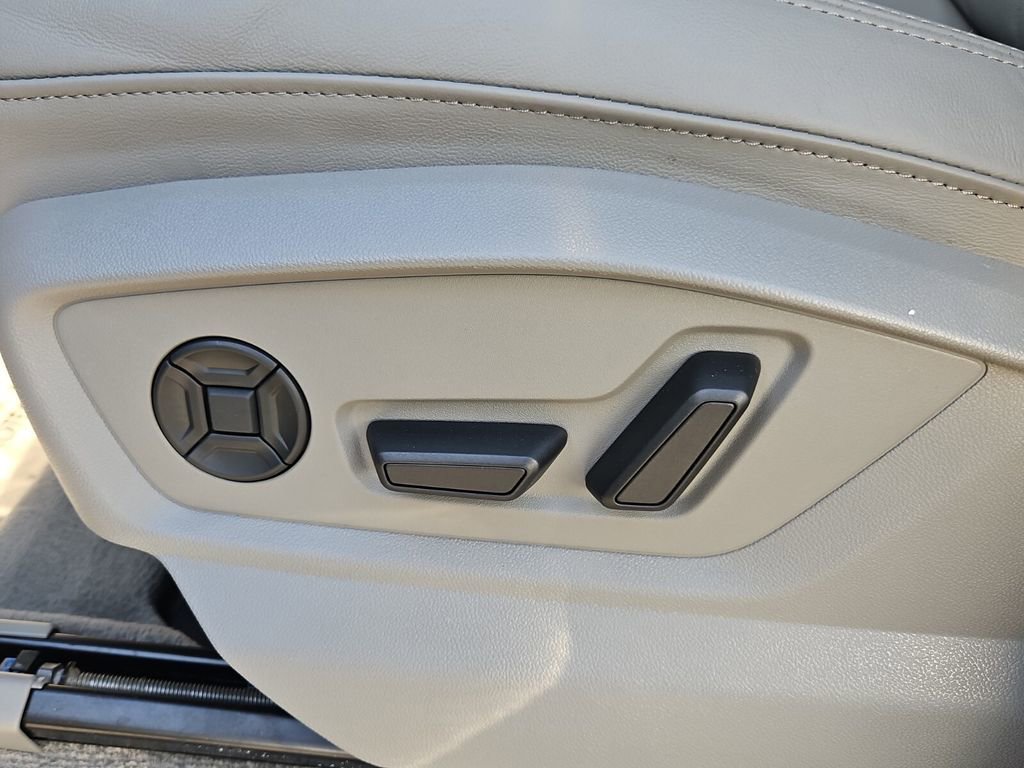 Used 2023 Audi Q7 3.0T Prestige w/ Prestige Package image 12