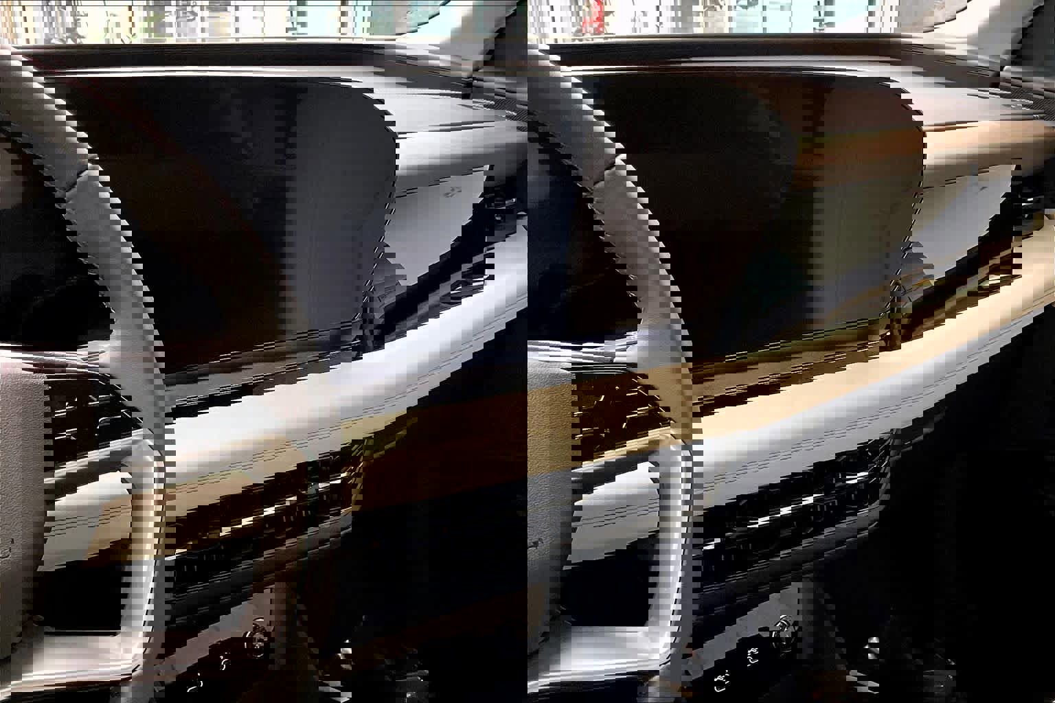 Certified 2025 Audi Q6 e-tron Premium w/ Convenience Package image 6