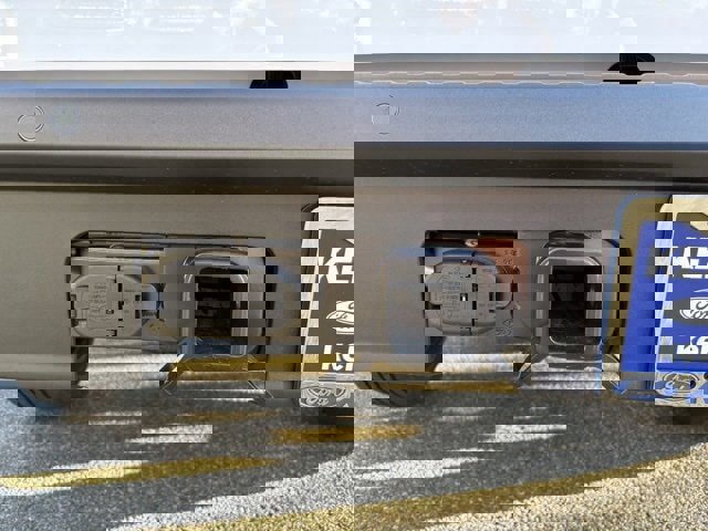 New 2025 Ford Maverick XLT w/ XLT Luxury Package image 16