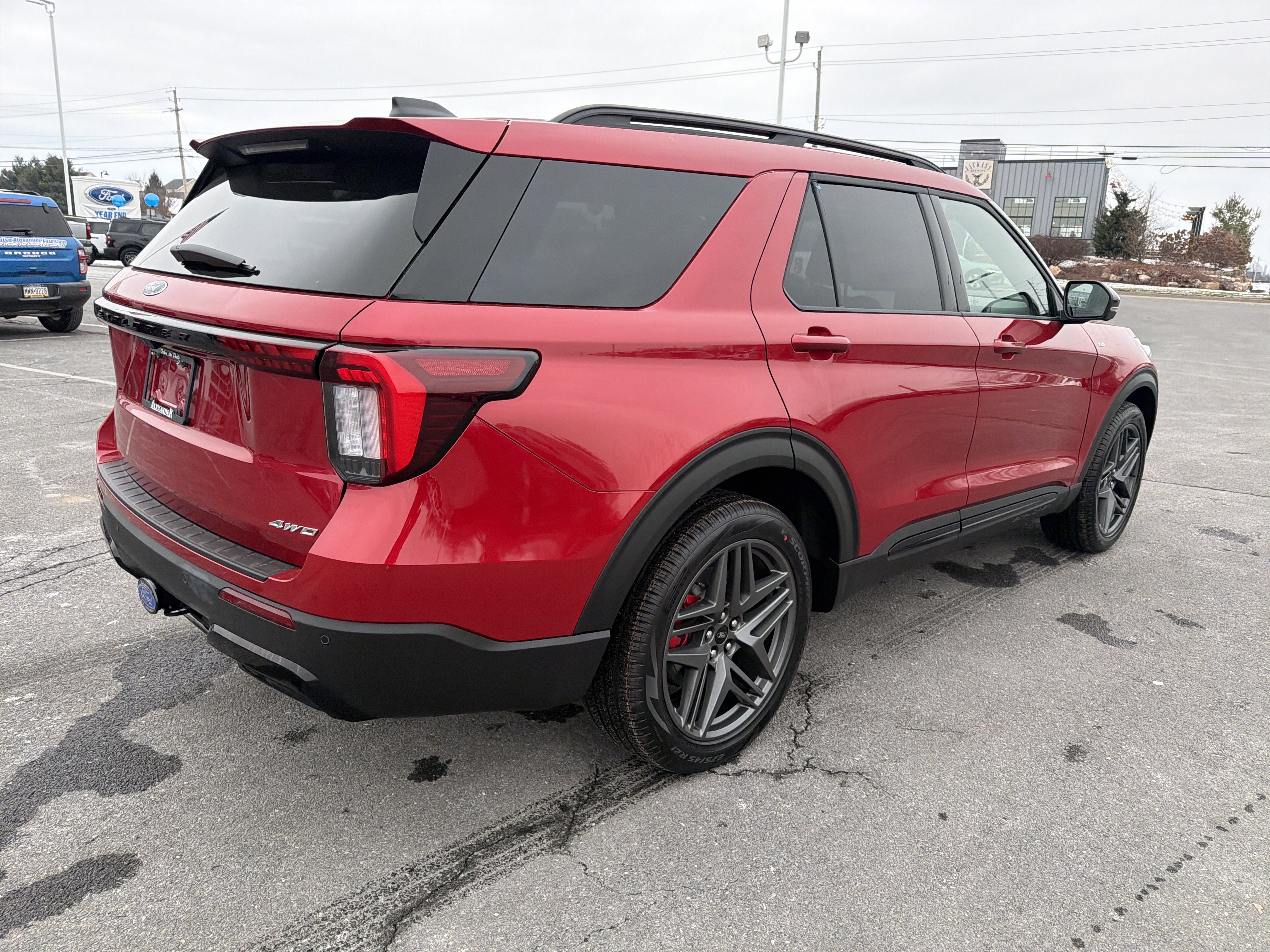 New 2026 Ford Explorer ST-Line w/ ST-Line Street Pack image 3