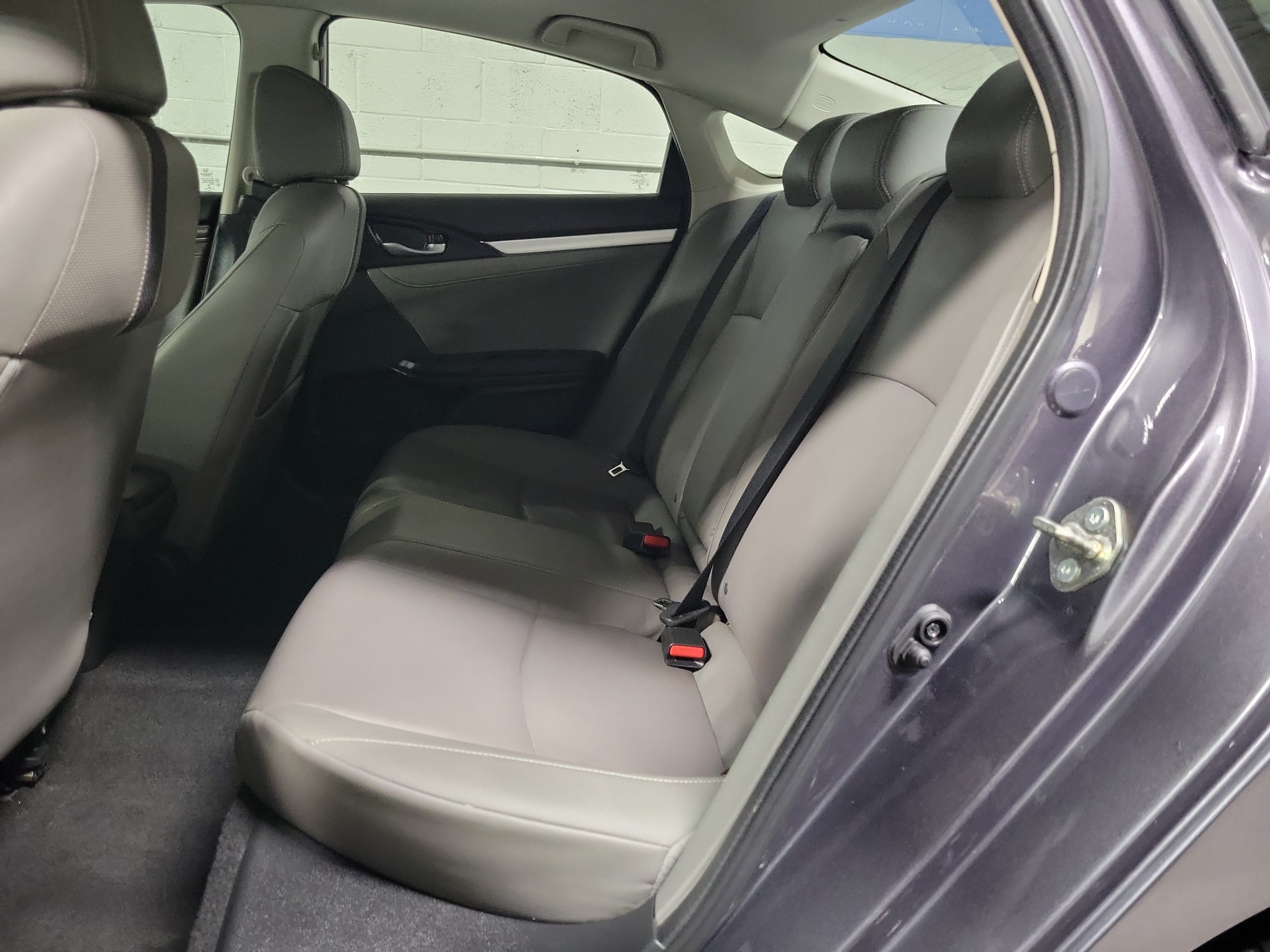 Used 2020 Honda Civic EX-L image 10