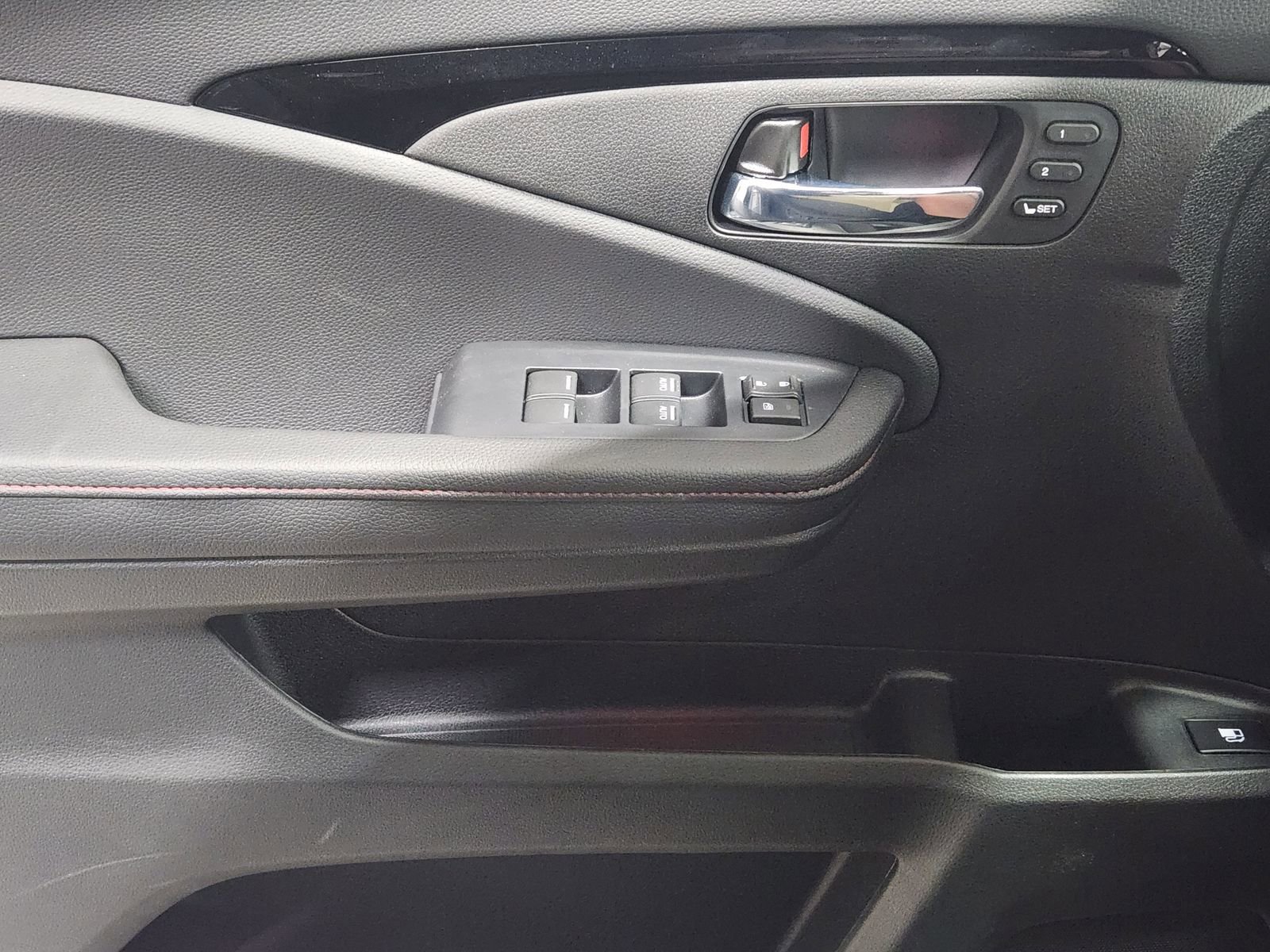 New 2026 Honda Ridgeline Black Edition image 15