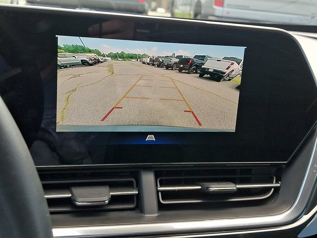 Certified 2025 Chevrolet Trax ACTIV w/ Driver Confidence Package FWD image 17