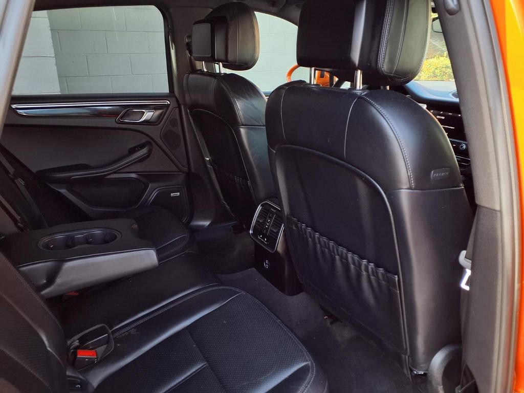 Used 2022 Porsche Macan image 21