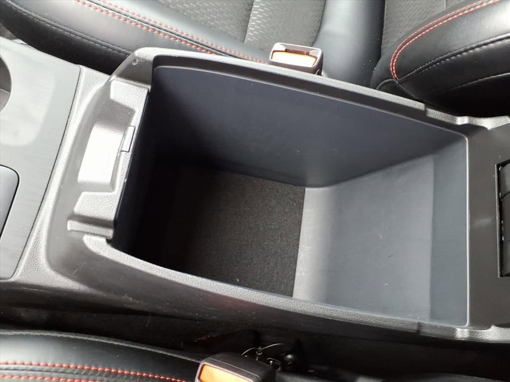 Used 2025 Ford Escape ST-Line image 28